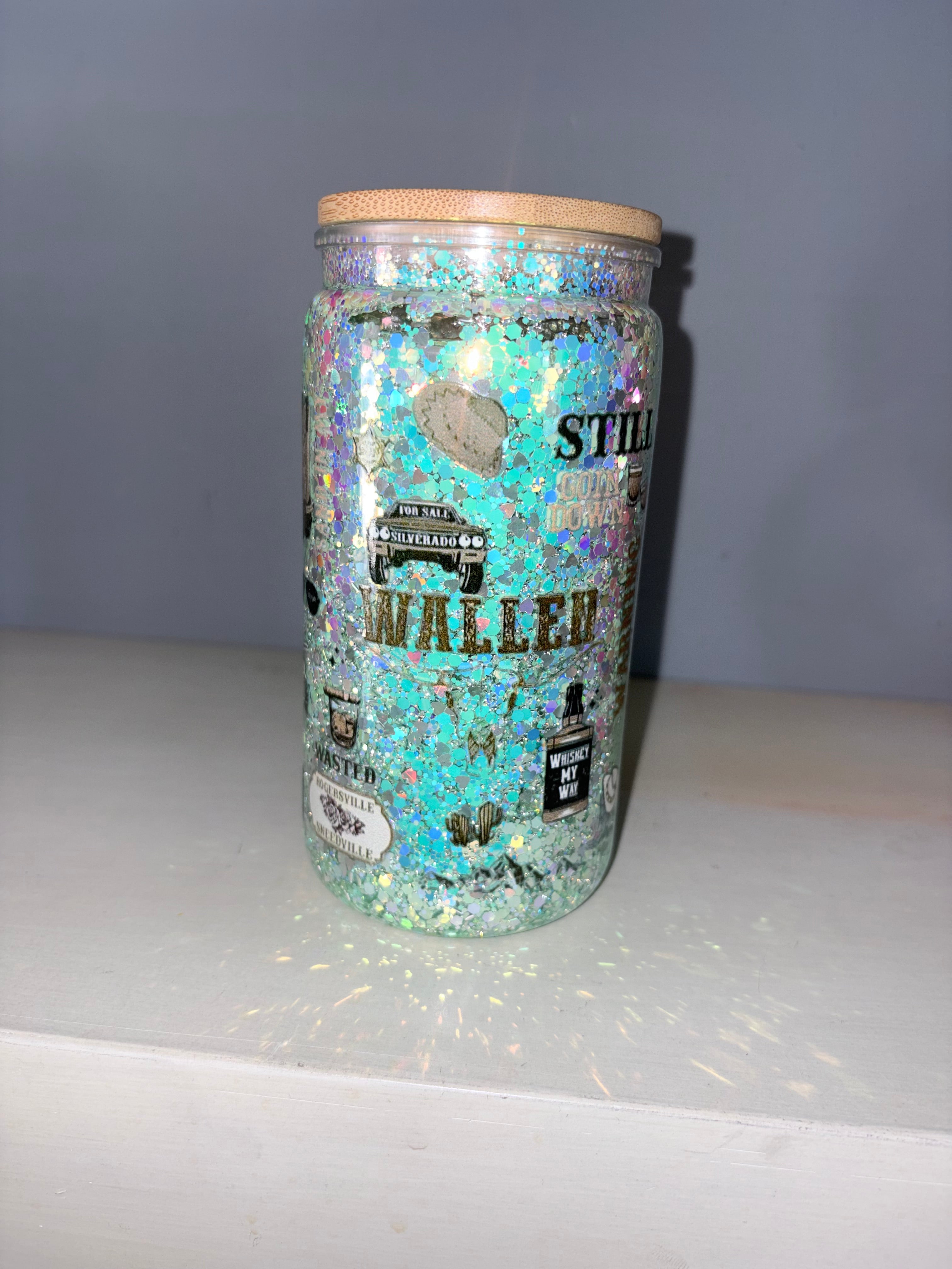 Wallen Glitter Cup