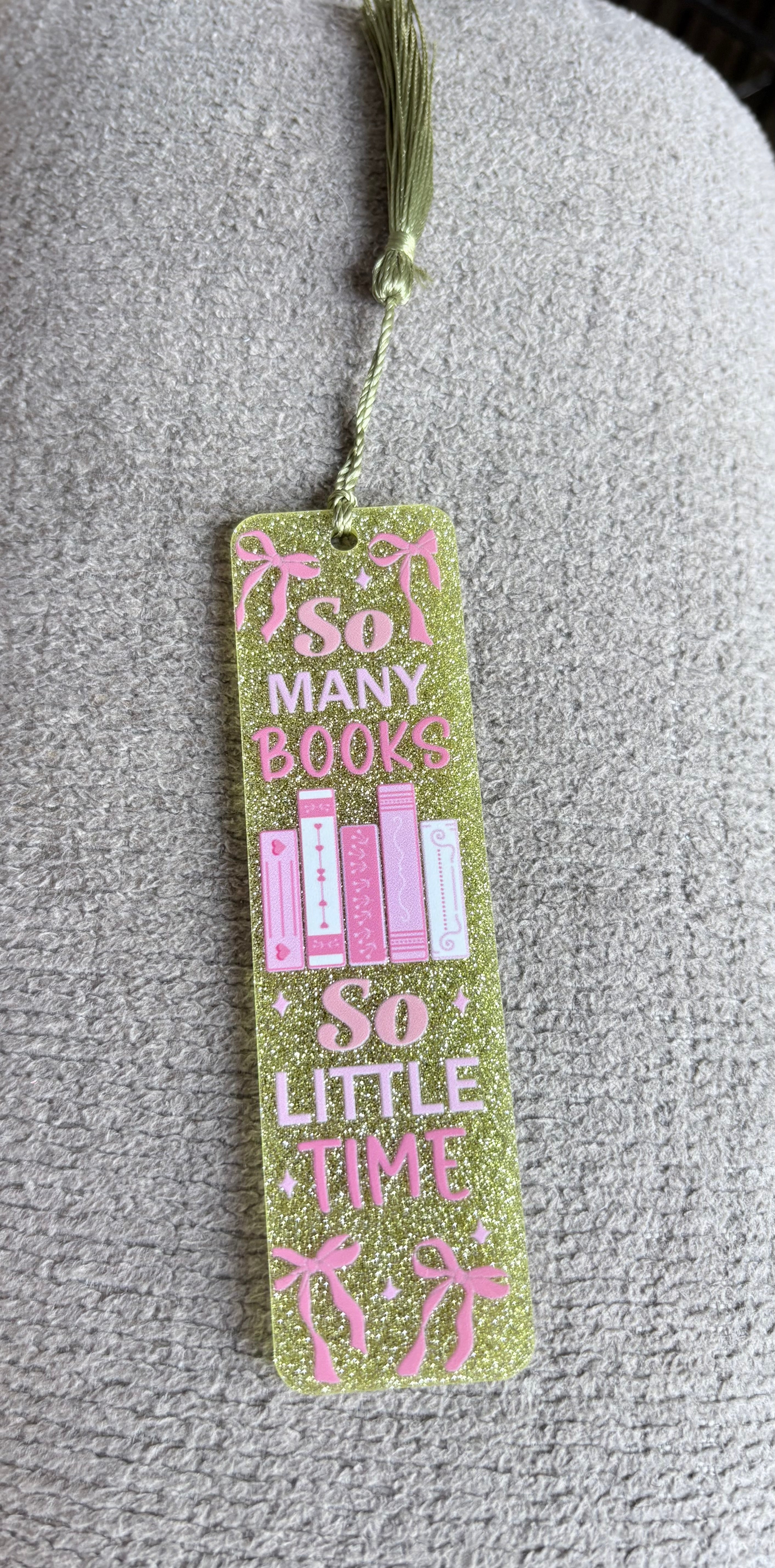 So many books Bookmark