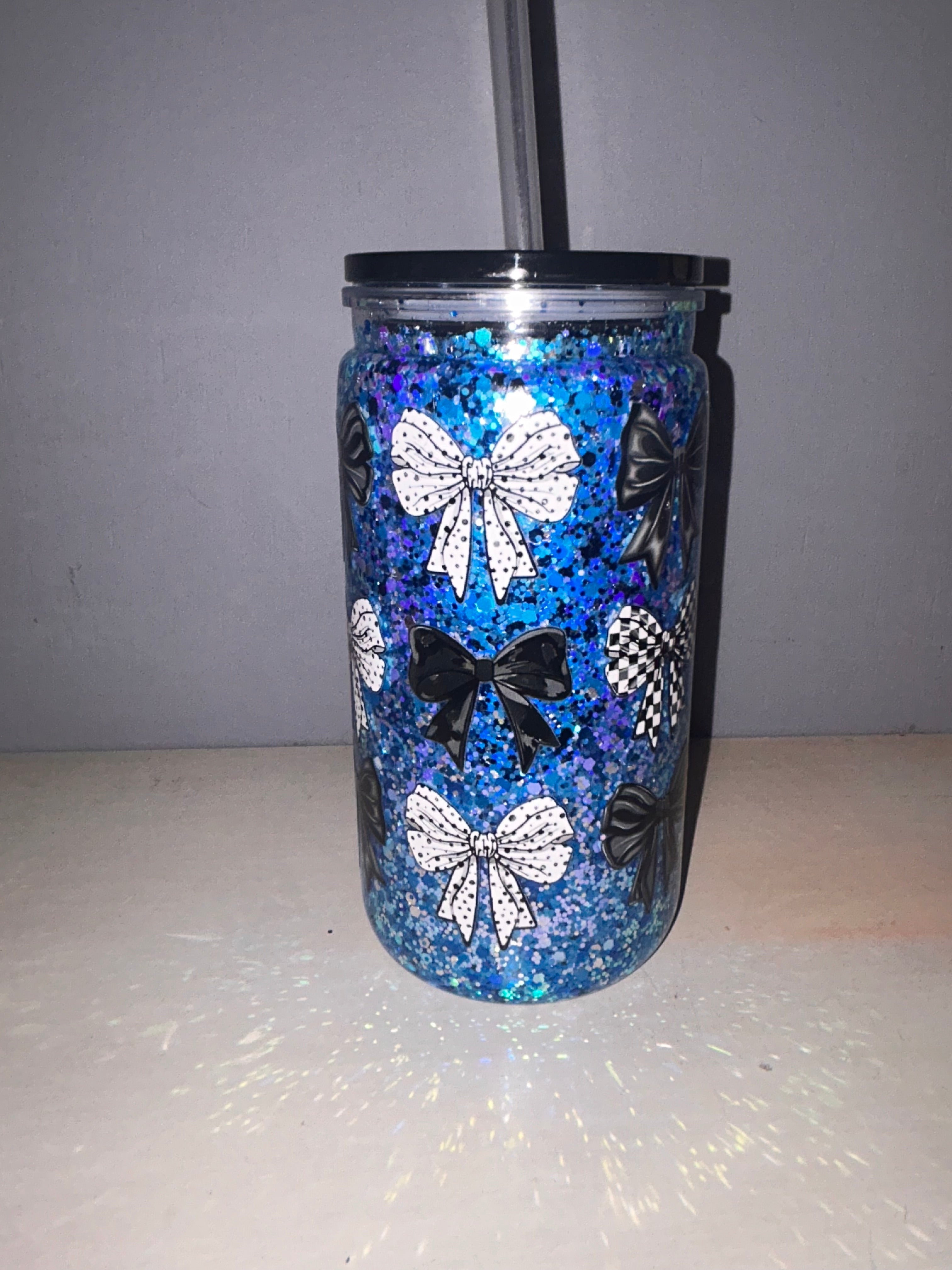 Bow Glitter Cup