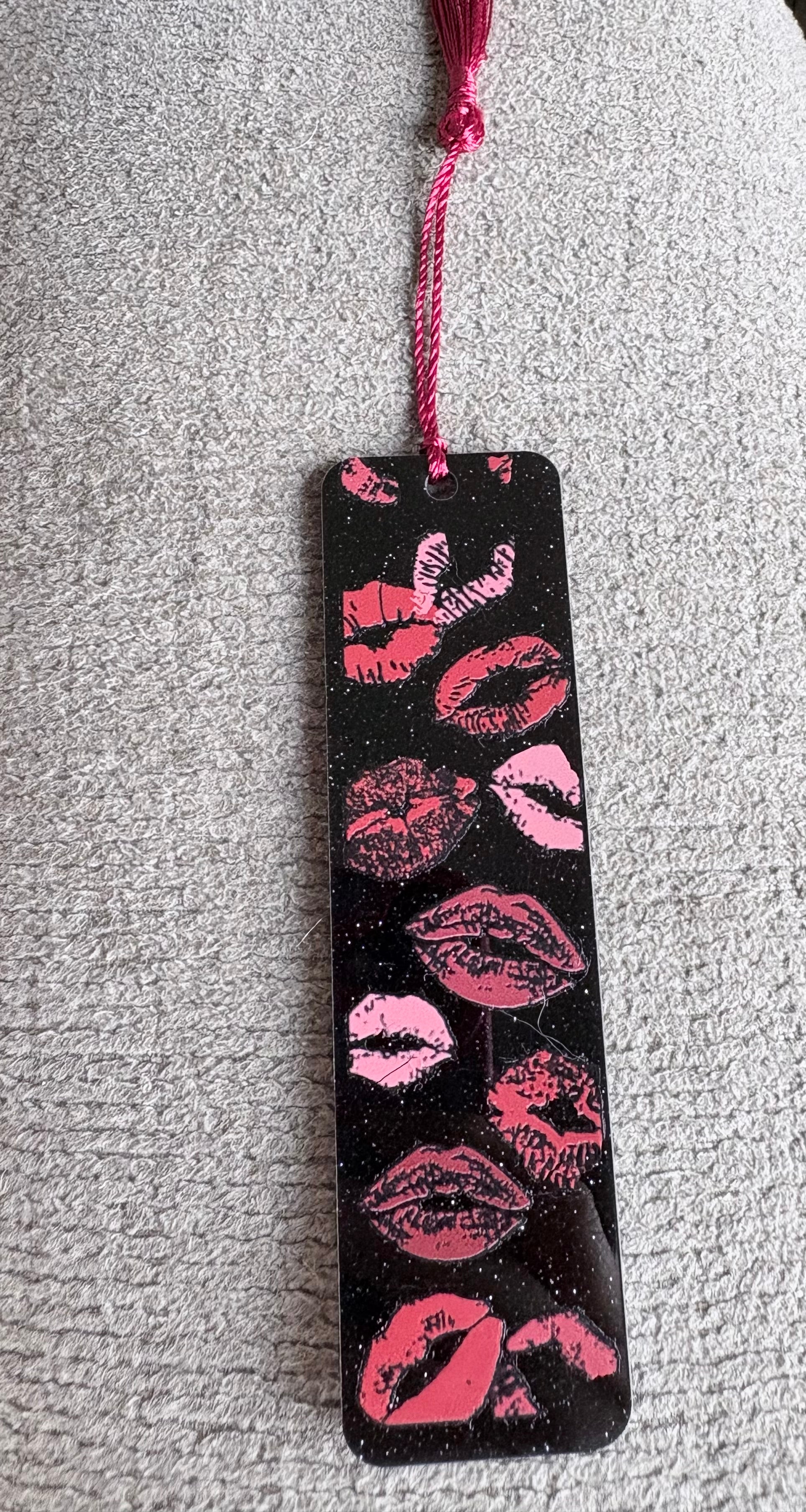Kiss Marks Bookmark